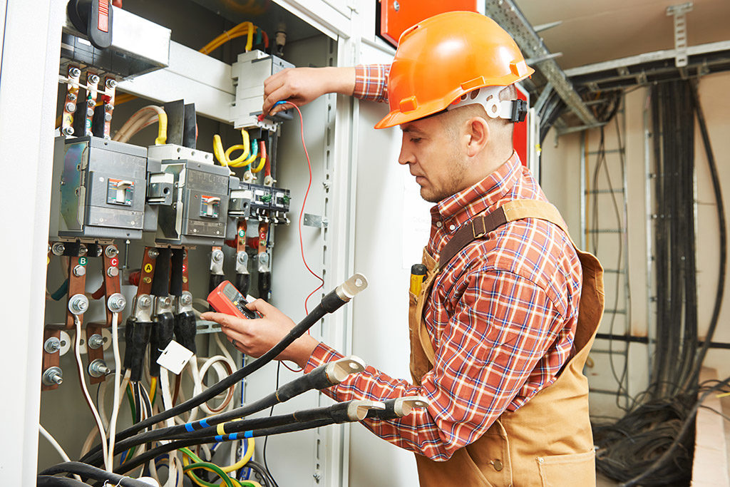 Finding A Reliable Commercial Electrician | Electrician in Shallotte, North Carolina