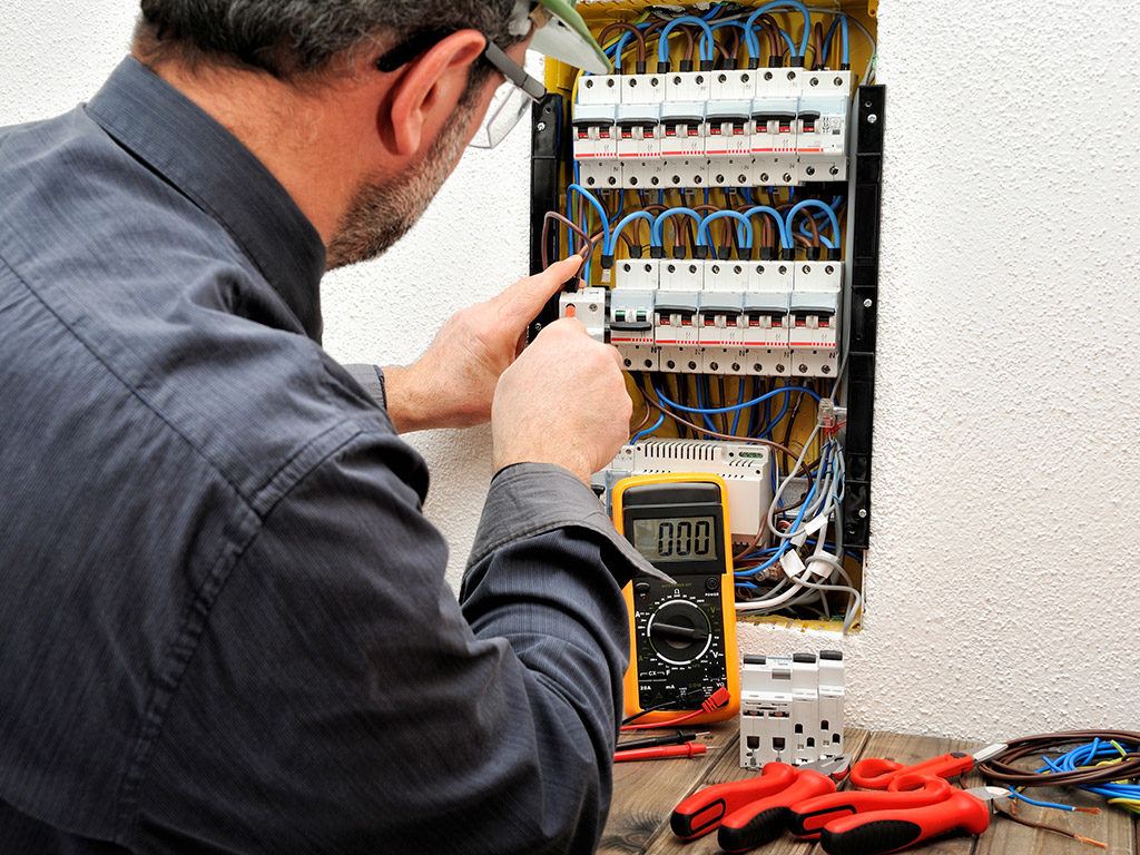 Warning Signs That You Need to Hire Electrical Repair in Shallotte, NC