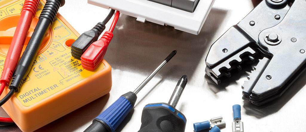 What to Look for When Hiring Electrical Contractors in Myrtle Beach, SC