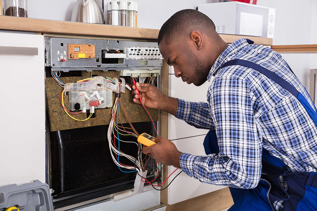 What to Know When Choosing Electrical Contractors in Shallotte, NC