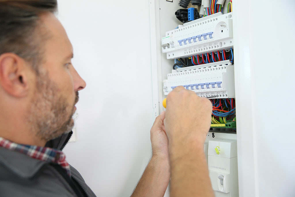 Looking for emergency electrical service in Myrtle Beach, SC? Here is what you need to know