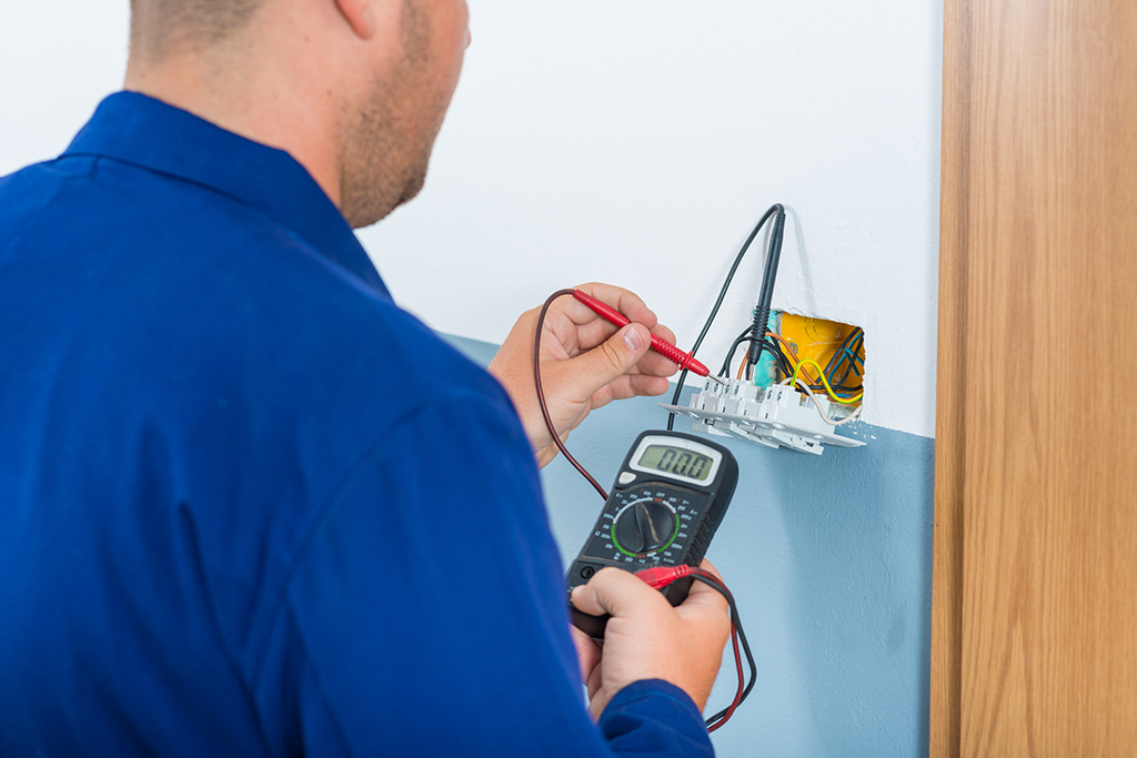 Reasons To Have An Emergency Electrician On Speed Dial | Myrtle Beach, SC