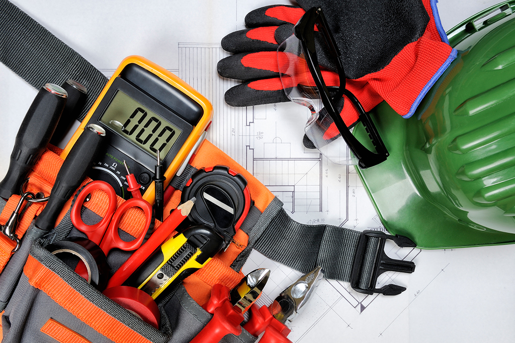 Office Electrical Work: Indicators You Need An Electrician | Conway, SC