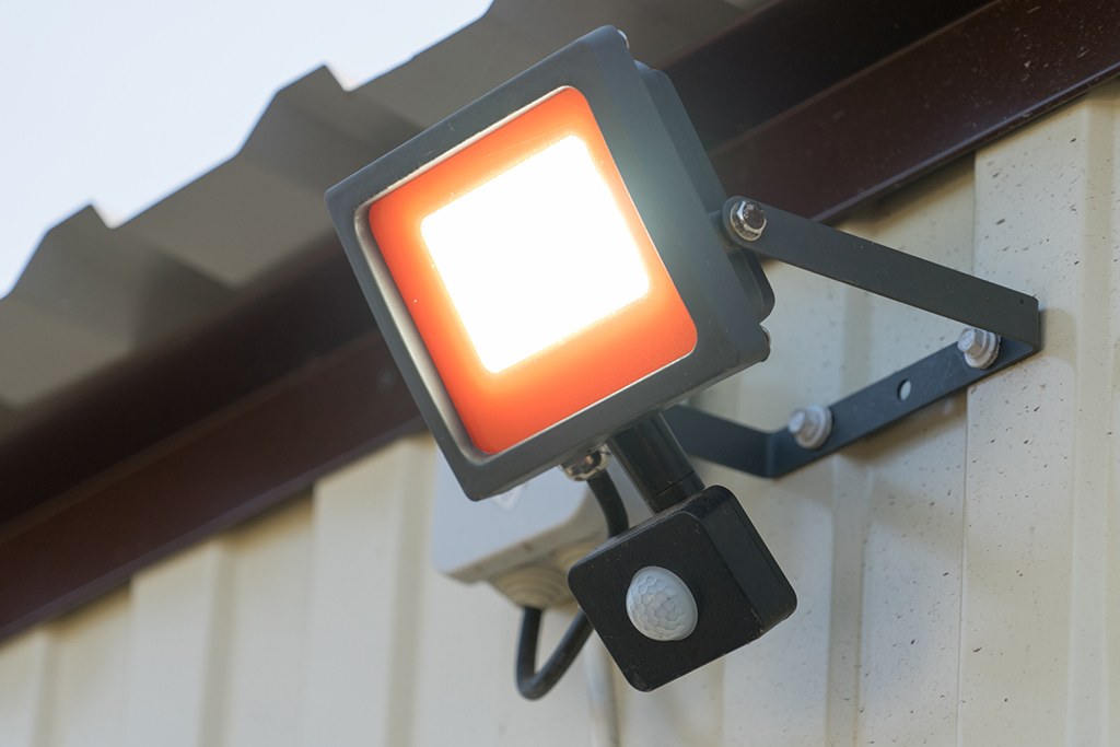 Want To Install Motion Sensor Lights? Here Are Features Your Electrician Recommends | Myrtle Beach, SC