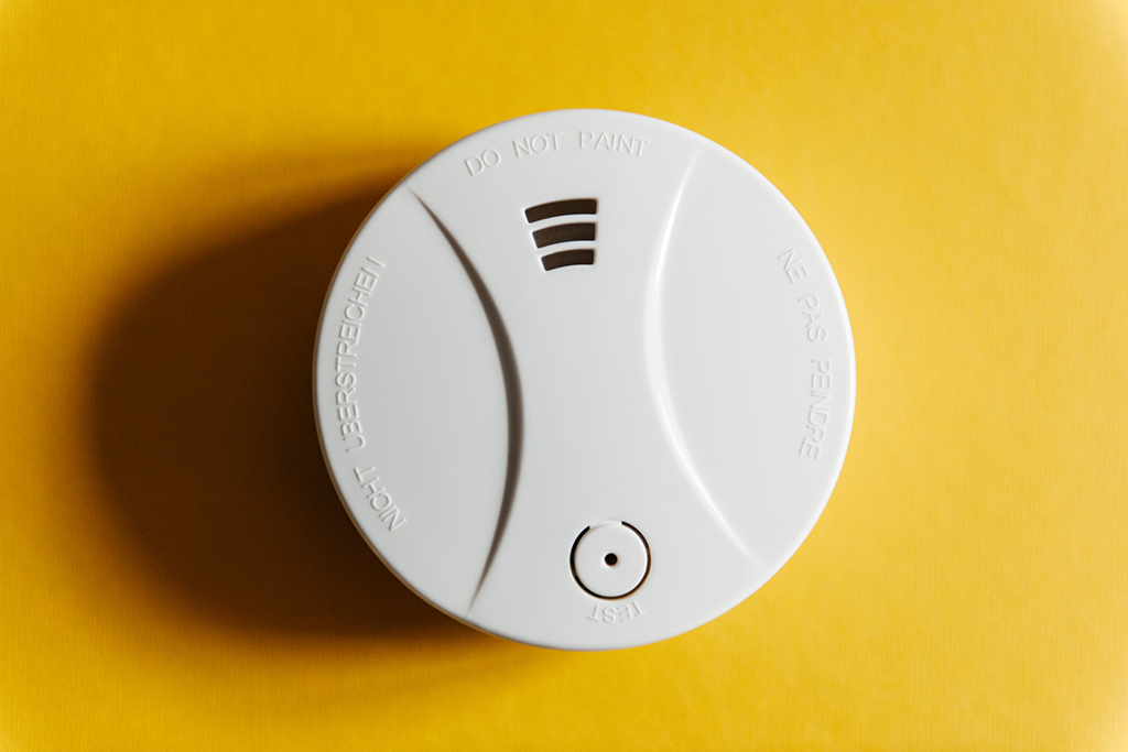 Smoke Detector Giving False Alarms? Here Are 8 Possible Reasons Explained By A Seasoned Electrician | Myrtle Beach, SC