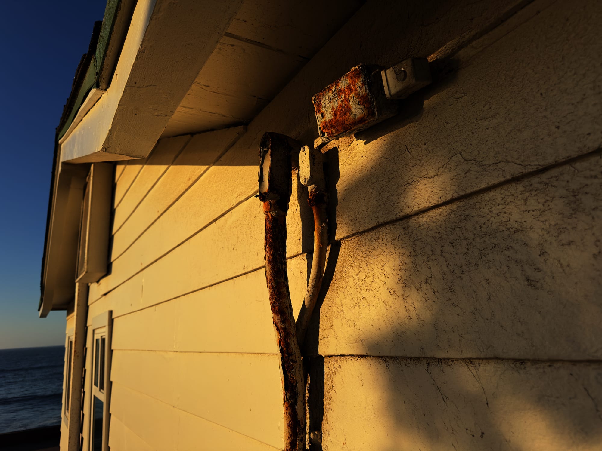 Service mast repair signs.